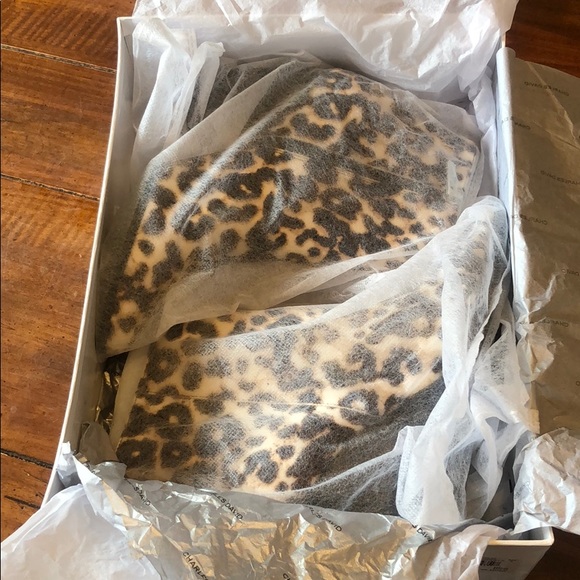 Snow Leopard Print Hair Calf Ankle Boots - Picture 5 of 11